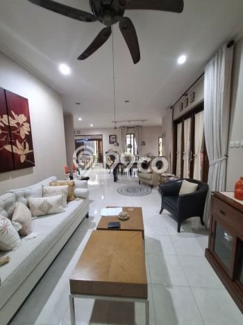 SEGERA MILIKI! Rumah area Maguwoharjo, Yogyakarta, LT 262m² LB 230m² SEGERA MILIKI! Rumah area Maguwoharjo, Yogyakarta, LT 262m² LB 230m²
