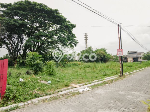 Tanah Komersial Kawasan Ngaglik, Luas 1244m², Akses Mudah Tanah Komersial Kawasan Ngaglik, Luas 1244m², Akses Mudah