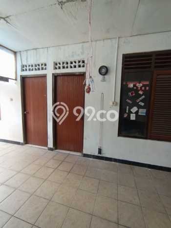 Kesempatan Memiliki Rumah 7 Kamar Tidur dan 5 Kamar Mandi di Lokasi Strategis Kraton, Yogyakarta Kesempatan Memiliki Rumah 7 Kamar Tidur dan 5 Kamar Mandi di Lokasi Strategis Kraton, Yogyakarta
