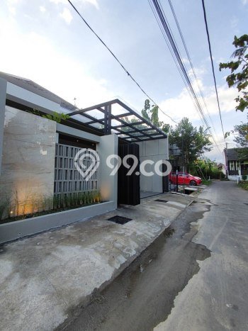 For Sale Rumah 4 Kamar Lokasi Ideal Nyaman dan Strategis di Ngaglik For Sale Rumah 4 Kamar Lokasi Ideal Nyaman dan Strategis di Ngaglik