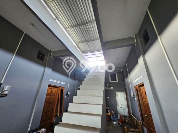Rumah Kost untuk Dijual di Banguntapan dengan 12 KT, 12 KM, Luas 200m2 Rumah Kost untuk Dijual di Banguntapan dengan 12 KT, 12 KM, Luas 200m2