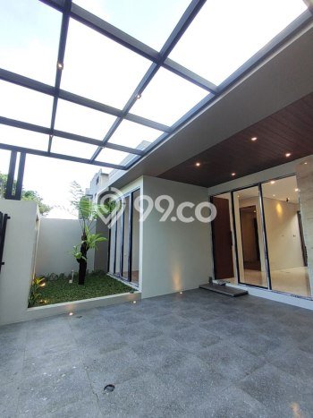 For Sale Rumah 4 Kamar Lokasi Ideal Nyaman dan Strategis di Ngaglik For Sale Rumah 4 Kamar Lokasi Ideal Nyaman dan Strategis di Ngaglik