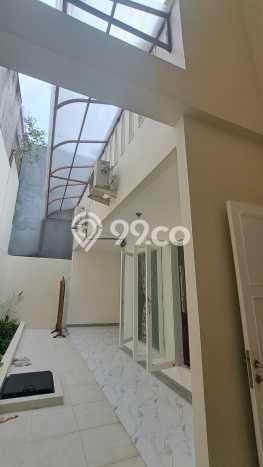 Dijual Rumah Luas Megah Dengan View Eksklusif di Gading Serpong, Tangerang Dijual Rumah Luas Megah Dengan View Eksklusif di Gading Serpong, Tangerang