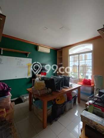 Rumah Elit LB 208m2 Siap Pakai Desain Elegan di Pantai Indah Kapuk, Jakarta Utara Rumah Elit LB 208m2 Siap Pakai Desain Elegan di Pantai Indah Kapuk, Jakarta Utara