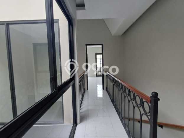 Rumah Modern 4 KT LT 117m2 di Gading Serpong Rumah Modern 4 KT LT 117m2 di Gading Serpong
