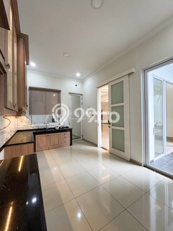 Rumah Elit Modern Siap Huni di Pondok Indah Jakarta Selatan Rumah Elit Modern Siap Huni di Pondok Indah Jakarta Selatan