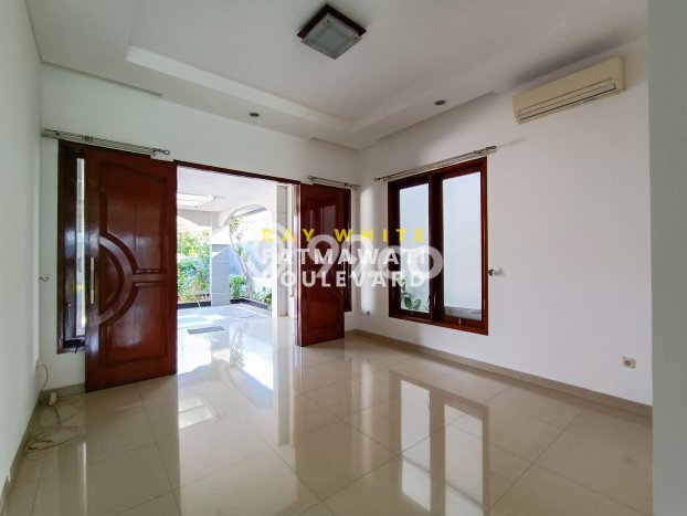 Jual Rumah Luas Megah Dengan View Cantik di Cipete, Jakarta Selatan Jual Rumah Luas Megah Dengan View Cantik di Cipete, Jakarta Selatan