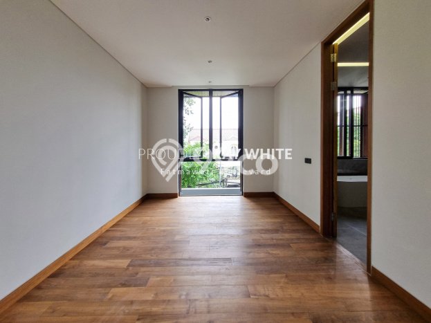Dijual Rumah Luas Megah Dengan View Eksklusif di Kemang, Jakarta Selatan Dijual Rumah Luas Megah Dengan View Eksklusif di Kemang, Jakarta Selatan