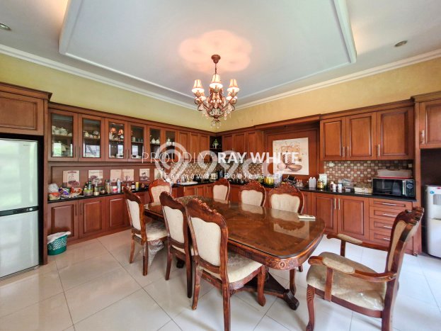Rumah Mewah Dijual LT 550m2 di Cilandak, Jakarta Selatan Rumah Mewah Dijual LT 550m2 di Cilandak, Jakarta Selatan