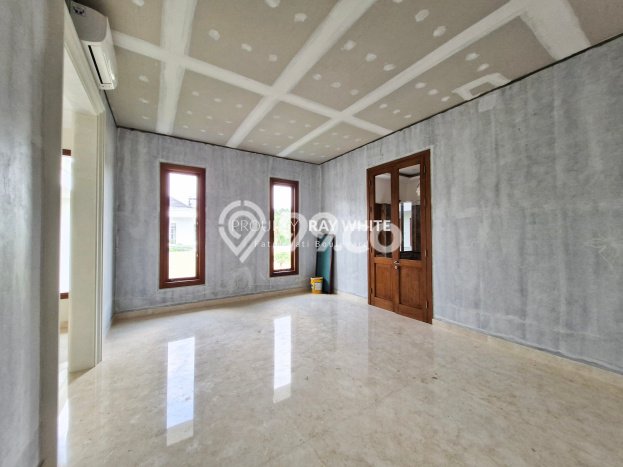 Rumah Nyaman area Kemang, Jakarta Selatan, Luas 517m² Bangunan 760m² Rumah Nyaman area Kemang, Jakarta Selatan, Luas 517m² Bangunan 760m²