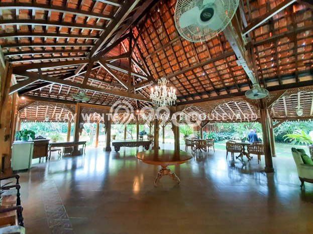 Rumah Elit Modern Tanpa Renovasi di Lebak Bulus Jakarta Selatan Rumah Elit Modern Tanpa Renovasi di Lebak Bulus Jakarta Selatan
