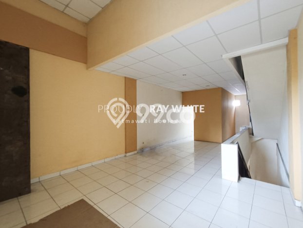 Lokasi Strategis! Dijual Ruko Bisnis di Lebak Bulus, Jakarta Selatan Kondisi Bagus Lokasi Strategis! Dijual Ruko Bisnis di Lebak Bulus, Jakarta Selatan Kondisi Bagus