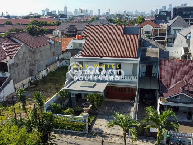 Jual Rumah Luas Megah Dengan View Cantik di Cipete, Jakarta Selatan Jual Rumah Luas Megah Dengan View Cantik di Cipete, Jakarta Selatan