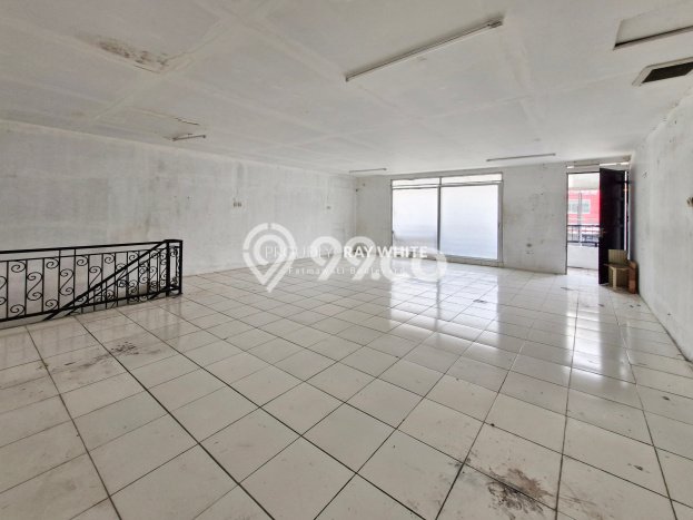 Ruko Kawasan , Luas 126m2m², For Rent, Area Bisnis, Siap Untuk Dihuni Ruko Kawasan , Luas 126m2m², For Rent, Area Bisnis, Siap Untuk Dihuni