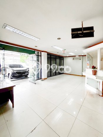 Ruko Dijual di Prime Area Jakarta Timur Luas 342m2 Ruko Dijual di Prime Area Jakarta Timur Luas 342m2