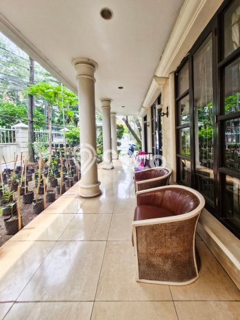 Rumah Eksklusif Siap Huni LT 613m2 di Cilandak, Jakarta Selatan Rumah Eksklusif Siap Huni LT 613m2 di Cilandak, Jakarta Selatan