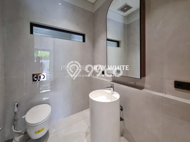 Dijual Rumah Luas Megah Dengan View Eksklusif di Kemang, Jakarta Selatan Dijual Rumah Luas Megah Dengan View Eksklusif di Kemang, Jakarta Selatan