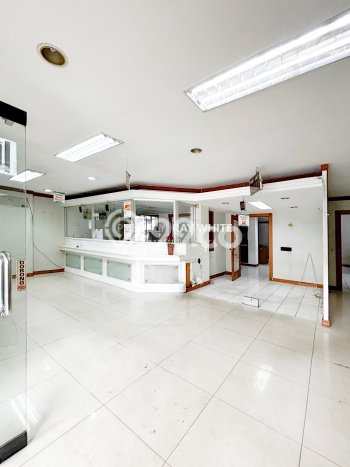 Ruko Dijual di Prime Area Jakarta Timur Luas 342m2 Ruko Dijual di Prime Area Jakarta Timur Luas 342m2