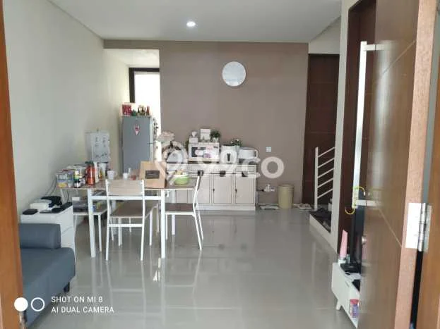 Jual Rumah Bagus Siap Huni LB 105m2 di Sambikerep, Surabaya Jual Rumah Bagus Siap Huni LB 105m2 di Sambikerep, Surabaya