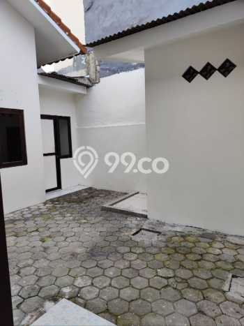 Rumah Cantik Siap Pakai Di Sambikerep Luas 60m2 Aman Rumah Cantik Siap Pakai Di Sambikerep Luas 60m2 Aman