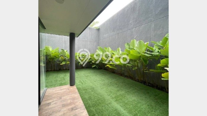 Rumah Elit Modern Siap Huni di Kota Baru Parahyangan Bandung Rumah Elit Modern Siap Huni di Kota Baru Parahyangan Bandung