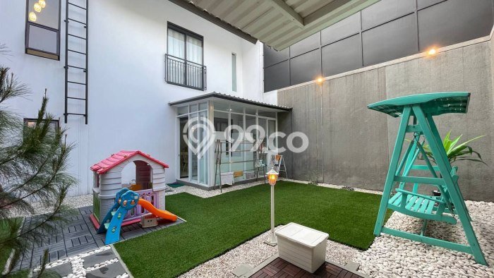 Rumah Luxury Modern Tanpa Renovasi di Kota Baru Parahyangan Bandung Rumah Luxury Modern Tanpa Renovasi di Kota Baru Parahyangan Bandung