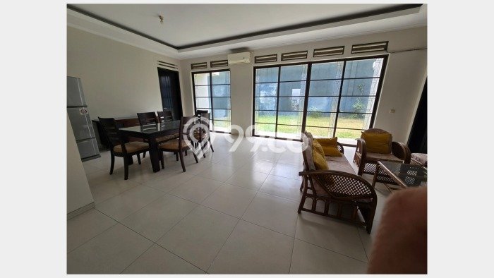 Rumah Elit Modern Siap Huni di Kota Baru Parahyangan Bandung Rumah Elit Modern Siap Huni di Kota Baru Parahyangan Bandung