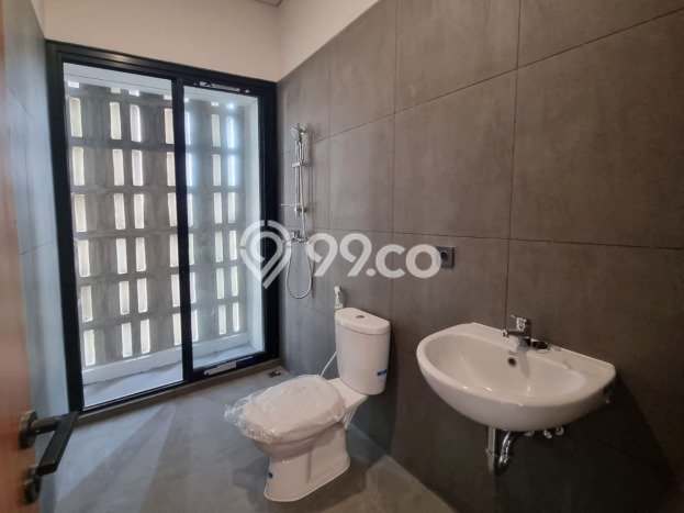BEST INVESTMENT! Rumah di Kelapa Dua, LT 120m2m² LB 210m2m² BEST INVESTMENT! Rumah di Kelapa Dua, LT 120m2m² LB 210m2m²