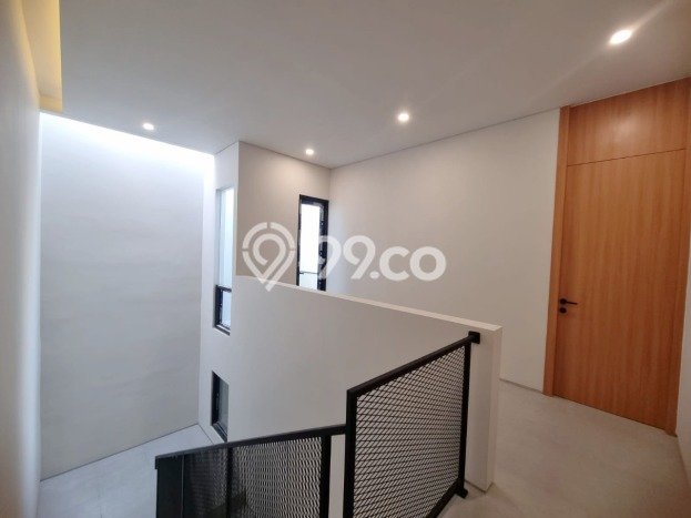 BEST INVESTMENT! Rumah di Kelapa Dua, LT 120m2m² LB 210m2m² BEST INVESTMENT! Rumah di Kelapa Dua, LT 120m2m² LB 210m2m²