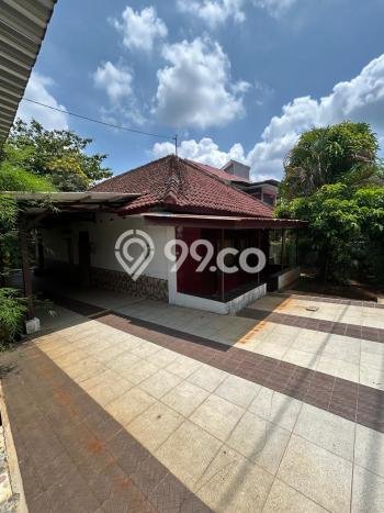 Rumah kawasan Jatingaleh, Semarang, LT 921m2m² Bangunan 394m2m² Rumah kawasan Jatingaleh, Semarang, LT 921m2m² Bangunan 394m2m²