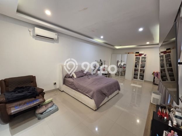 KESEMPATAN EMAS! Rumah di , Semarang, LT 200m2m² LB 180m2m² KESEMPATAN EMAS! Rumah di , Semarang, LT 200m2m² LB 180m2m²