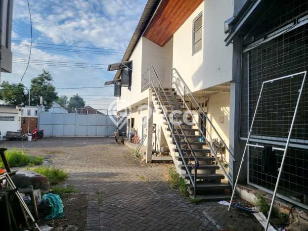 Area Ramai! Gudang Dijual di Cerme untuk Bisnis Luas Bangunan 4000m2 Area Ramai! Gudang Dijual di Cerme untuk Bisnis Luas Bangunan 4000m2