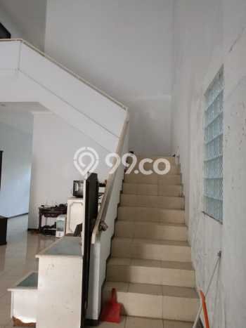 Jual Rumah Mewah Elegan Dengan View Cantik di Dukuh Kupang, Surabaya Jual Rumah Mewah Elegan Dengan View Cantik di Dukuh Kupang, Surabaya