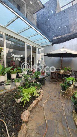 Jual Rumah Mewah Elegan Dengan View Cantik di Pakuwon Indah, Surabaya Jual Rumah Mewah Elegan Dengan View Cantik di Pakuwon Indah, Surabaya