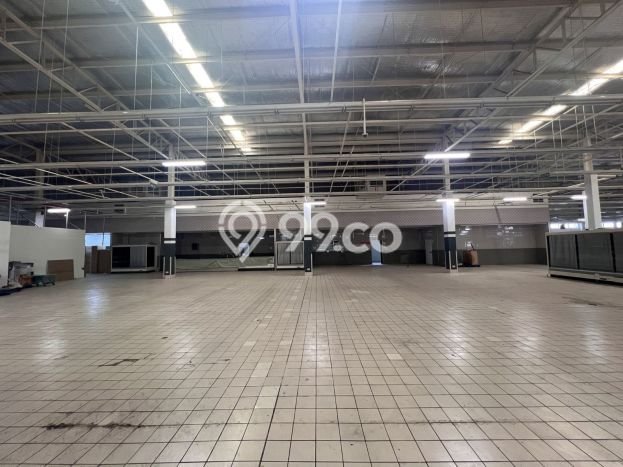 Unit Gudang Disewa Lokasi Jati Uwung, Tangerang Spesifikasi Luas Bangunan 7117m2 Unit Gudang Disewa Lokasi Jati Uwung, Tangerang Spesifikasi Luas Bangunan 7117m2
