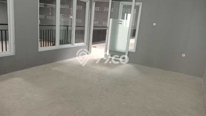 Gudang Dijual Lokasi Emas di Cipondoh Luas 996m2 Gudang Dijual Lokasi Emas di Cipondoh Luas 996m2