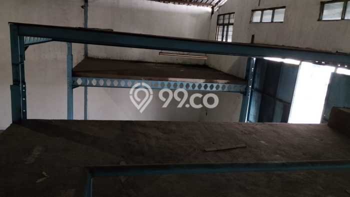 Gudang Disewa di Jakarta Barat dengan LB 500m2 Area Komersial Ramai Gudang Disewa di Jakarta Barat dengan LB 500m2 Area Komersial Ramai