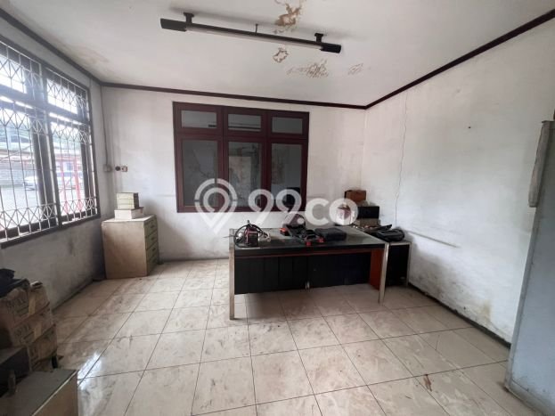 Paling Dicari! Gudang Dijual di Pasar Kemis Harga Kompetitif Paling Dicari! Gudang Dijual di Pasar Kemis Harga Kompetitif