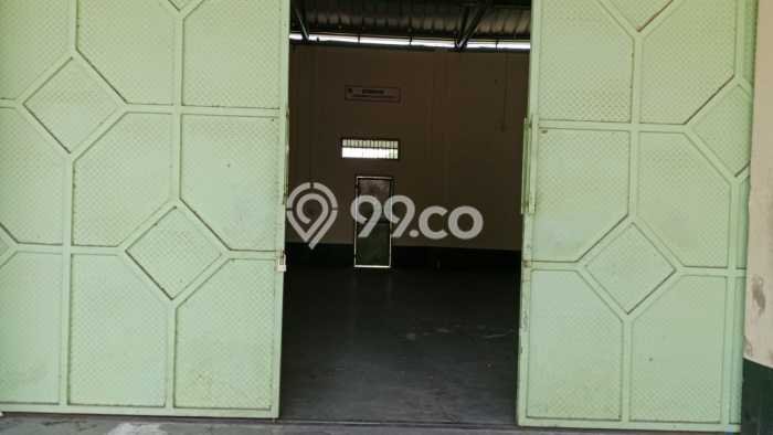 For Rent Gudang Kawasan Pegadungan, Luas 200m², Lokasi Strategis, Siap Untuk Dipakai For Rent Gudang Kawasan Pegadungan, Luas 200m², Lokasi Strategis, Siap Untuk Dipakai