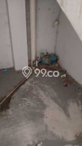 Gudang Kawasan Komersial di Pegadungan, Luas 300m², Disewakan, Siap Pakai Gudang Kawasan Komersial di Pegadungan, Luas 300m², Disewakan, Siap Pakai