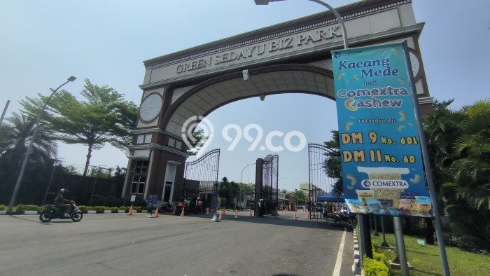 Unit Gudang Disewakan di Daan Mogot di Area Ramai & Strategis Unit Gudang Disewakan di Daan Mogot di Area Ramai & Strategis