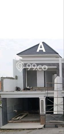 Rumah 3 KT 3 KM Semi Furnished di Lokasi Prestisius Sukolilo, Surabaya Rumah 3 KT 3 KM Semi Furnished di Lokasi Prestisius Sukolilo, Surabaya