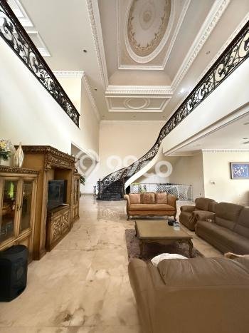 Rumah Nyaman area Mulyorejo, Surabaya, LT 900m2m² LB 942m2m² Rumah Nyaman area Mulyorejo, Surabaya, LT 900m2m² LB 942m2m²