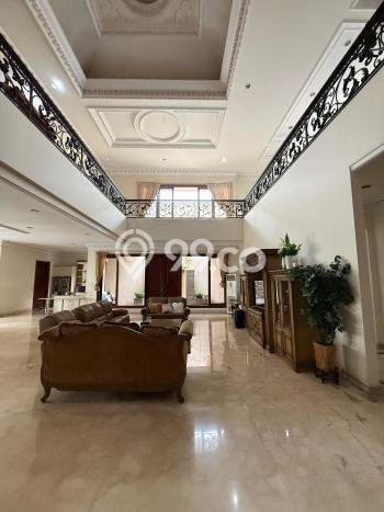 Rumah Nyaman area Mulyorejo, Surabaya, LT 900m2m² LB 942m2m² Rumah Nyaman area Mulyorejo, Surabaya, LT 900m2m² LB 942m2m²