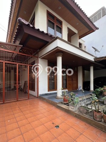 Disewakan! Rumah 6 Kamar Tidur &
5 Kamar Mandi di Kayu Putih, Jakarta Timur Disewakan! Rumah 6 Kamar Tidur &
5 Kamar Mandi di Kayu Putih, Jakarta Timur