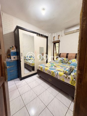 Hunian Elit LB 139m2 Siap Huni Desain Elegan di Kayu Putih, Jakarta Timur Hunian Elit LB 139m2 Siap Huni Desain Elegan di Kayu Putih, Jakarta Timur
