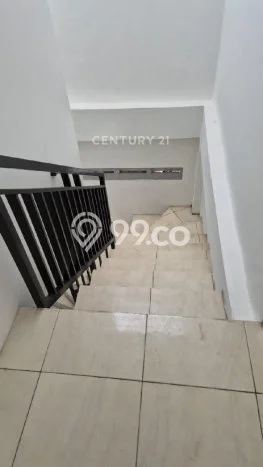 Ruko For Rent di Utan Kayu, Luas 38m², Lokasi Premium Ruko For Rent di Utan Kayu, Luas 38m², Lokasi Premium