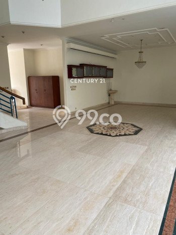 For Sale! Luxury House LT 240m2 Desain Modern di Pulomas For Sale! Luxury House LT 240m2 Desain Modern di Pulomas