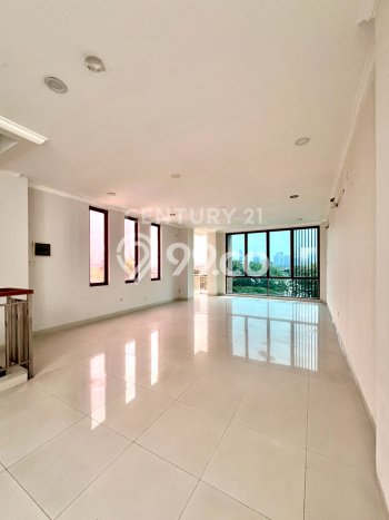 Ruko Kawasan Johar Baru, Luas 320m², For Rent, Pusat Bisnis, Siap Usaha Ruko Kawasan Johar Baru, Luas 320m², For Rent, Pusat Bisnis, Siap Usaha