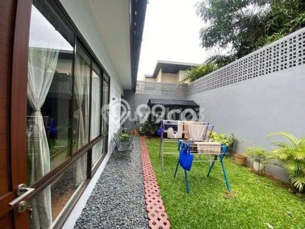 Hunian Eksklusif Siap Huni LT 225m2 di Cisauk, Tangerang Hunian Eksklusif Siap Huni LT 225m2 di Cisauk, Tangerang